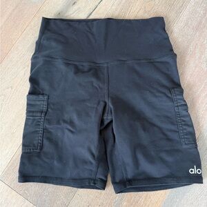 ALO Yoga Women's Black Bike Shorts